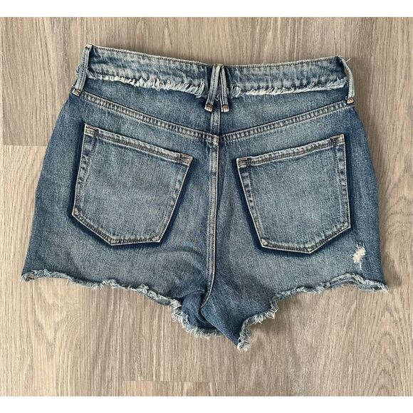 Good American Bombshell Shadow Pocket Denim Shorts 6 / 28 - Picture 8 of 9